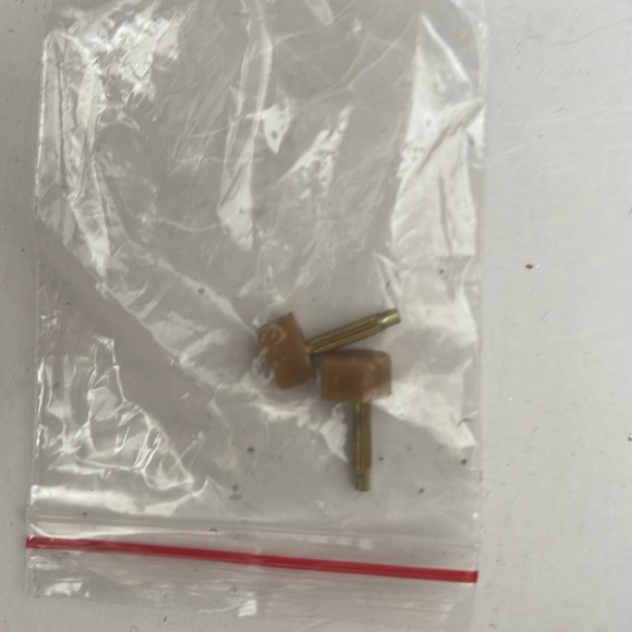 NEW Badgley Mischka Jewel silver glitter mesh kitten heel - Picture 8 of 8